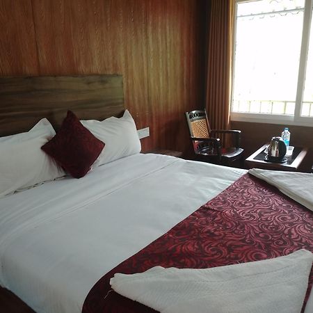 Don'S River Valley Jungle Resort Maraiyūr Екстериор снимка